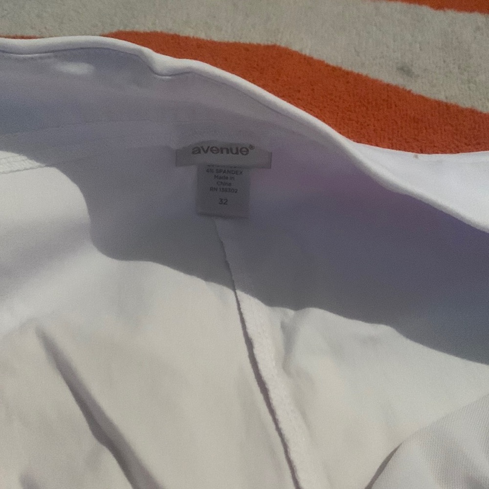 White capri pants